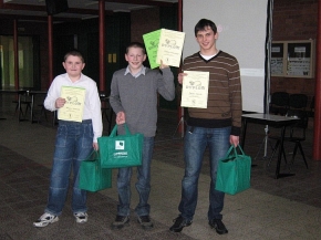 Zwycięzcy etapu wojewódzkiego Konkursu Przyrodniczego dla Uczniów Gimnazjów i Szkół Podstawowych - (od lewej) Adrian Szwedziak (I miejsce), Mikołaj Masłowski (II miejsce), Jakub Sobczak (III miejsce)